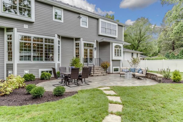 Cost of Patio Makeover Service in Glendale